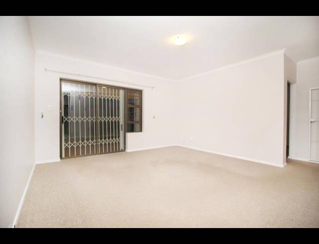 2 BEDROOM TOWNHOUSE FOR SALE IN LINKSIDE